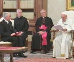 El Papa Francisco recibe al Ejército de Salvación: con ellos fue su primer ecumenismo de niño