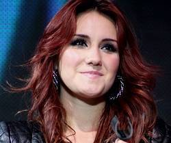 La cantante y actriz mexicana Dulce María se posiciona contra el aborto y lanza una canción provida