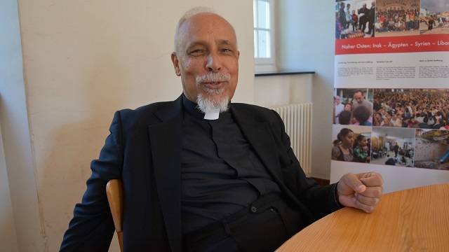 «Ha habido un cambio en Egipto y las cosas están mejorando», dice contento un obispo copto-católico