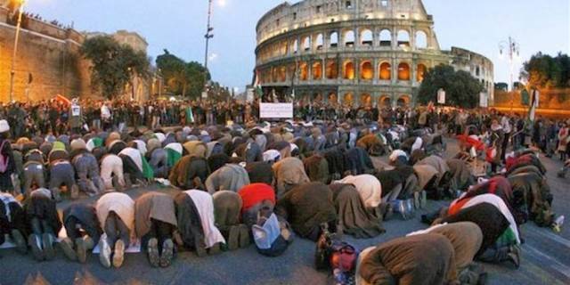 «El islam me hizo cristiana»: la confesión de una periodista y su desengaño de la Europa decadente