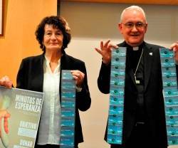 La Iglesia, un año más, quiere dar tarjetas telefónicas a los 2.000 presos de las cárceles de Aragón