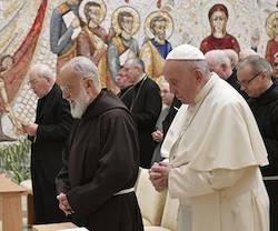 El Papa ha asistido a las tres predicaciones de Adviento junto al padre Cantalamessa.
