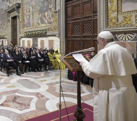 En su discurso anual ante el Cuerpo Diplomático el Papa pide a EEUU e Irán «diálogo y autocontrol»