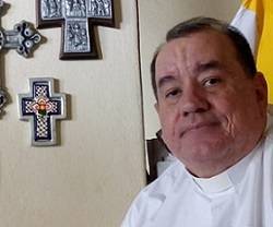 El vicario general de Managua denuncia intimidaciones del Estado orteguista contra los fieles