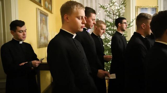 Polonia ordena ya a 1 de cada 4 nuevos sacerdotes en Europa: triplica las ordenaciones de España