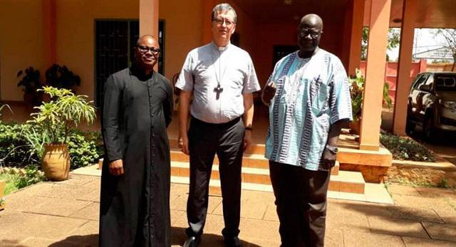 ¿Por qué los diplomáticos deben tener experiencia misionera? El Nuncio en Centroáfrica lo explica