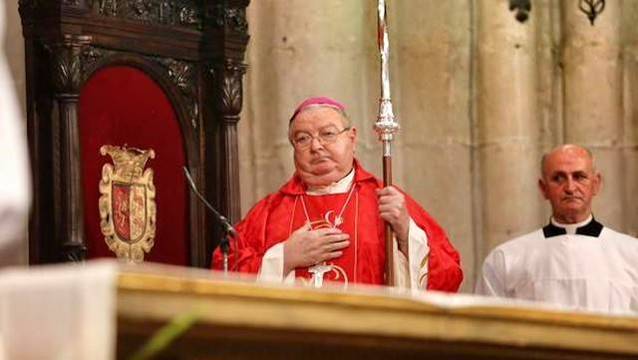 Manuel Herrero, obispo de Palencia, hospitalizado con síntomas compatibles con el coronavirus