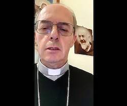 Monseñor Moscone pide seguir online esta tarde la misa ante el cuerpo del Padre Pío por la pandemia