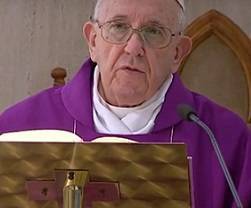 Jesús está entre los pobres... también entre los de clase media que piden a escondidas, dice el Papa