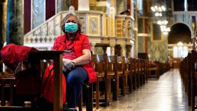 Un epidemiólogo católico en Harvard: restringir misas era necesario, pero en otros ritos se exagera