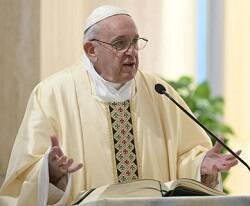 Homilía del Papa: en la fiesta de Santa Catalina de Siena pide «rezar por la unidad de Europa»