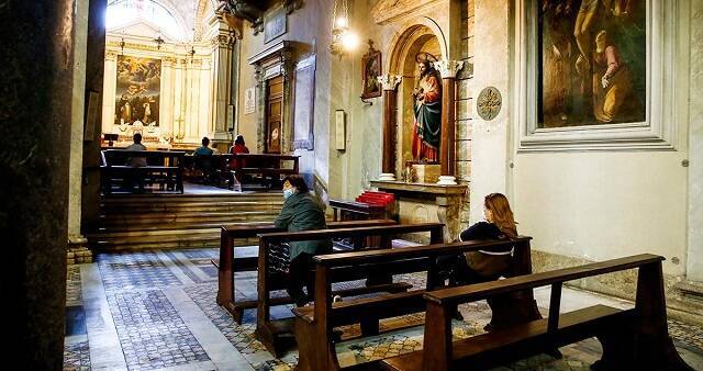 Este lunes vuelven las misas para el 51% de los españoles: estas son las normas que exige el Estado