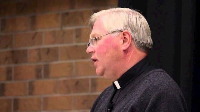 El padre Doug Grandon habla de un caso de conversión del que ha sido testigo durante esta pandemia
