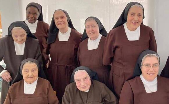 Seis de las diez monjas de clausura enfermaron por coronavirus: la experiencia que sale del convento