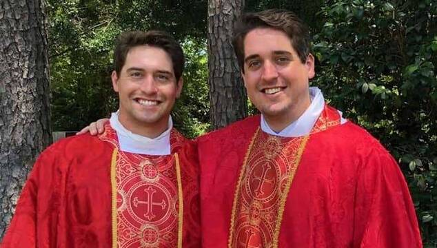 Hermanos y ordenados sacerdotes el mismo día: las dos elecciones de su familia que abrieron camino
