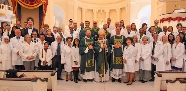 Misa Blanca en Baltimore con los miembros de la Catholic Medical Association y otros sanitarios