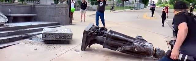 ¿Racismo? En las estatuas se ataca la figura paterna: es un eco del 68, sostiene un psicoanalista