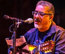 David Filio, del dueto Mexicanto, 35 años sin pensar en usar la música para Dios... hasta un retiro