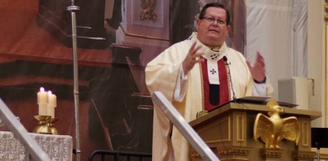 Más restricciones a las iglesias que a casinos, alcohol o hachís: el cardenal de Quebec protesta