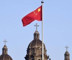 Que se difunda el caso del padre Huang, sometido a una tortura de sueño en China, molesta al régimen