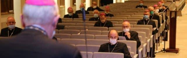 ¿Qué respuesta debe dar la Iglesia a la cuestión LGTB?: pertinente propuesta de los obispos polacos