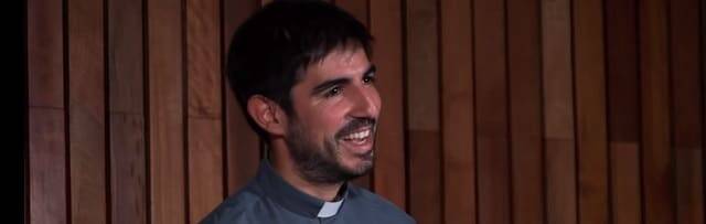 «¡Qué raro que me sienta tan feliz!»: el «giro inesperado» que llevó a Rodrigo a ser sacerdote