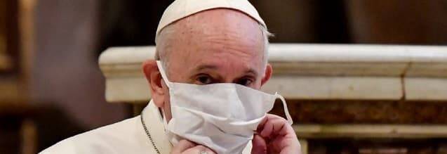 Francisco habla de la corrupción y recuerda la caja que le dio Benedicto XVI: «¡Ahora te toca a ti!»