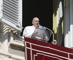 El Papa hace una llamada a la santidad, «ir a contracorriente de la mentalidad de este mundo»