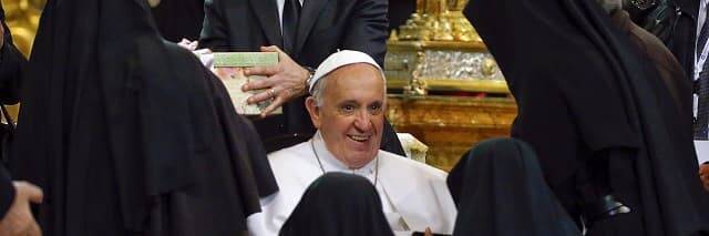 El Papa dicta que los nuevos institutos de vida consagrada tengan autorización escrita de Roma