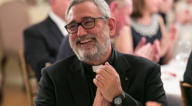 El Papa no dejará a Secretaría de Estado tocar dinero: todo pasará por Guerrero, jesuita español