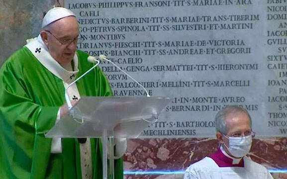 El Papa pronuncia su homilía en la Basilica de San Pedro, en la Jornada Mundial del Pobre