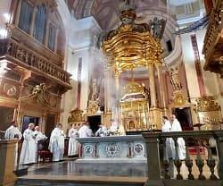 La histórica colegiata del Santo Sepulcro de Calatayud recibe desde Roma el título de basílica