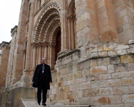 «En Zamora las instituciones nos excluyen, hay cierta marginación», denuncia el nuevo obispo
