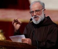 San Pablo CEU concede el Premio Ángel Herrera de difusión cultural al cardenal Raniero Cantalamessa