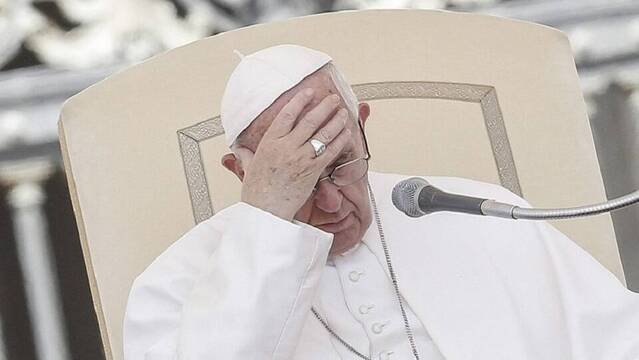 El Papa Francisco no preside las vísperas y la Misa de Año Nuevo debido a una «dolorosa ciática»