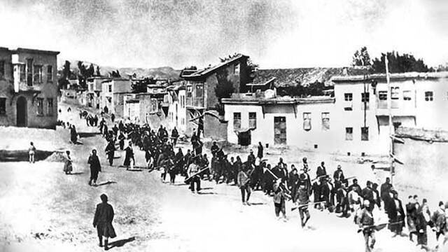 Armenios deportados.