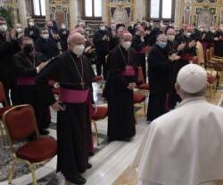 «Los que se fueron cuando el Vaticano I, diciendo ser los verdaderos católicos, hoy ordenan mujeres»