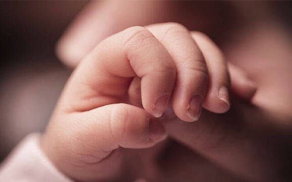 La mano de un bebé salvado por el Centro de Embarazo de Prestonwood