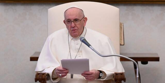 Vale la pena orar, Dios nos escuchará y atenderá con compasión, cercanía y ternura, dice el Papa