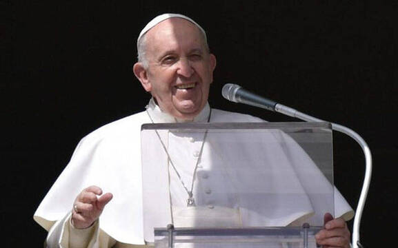 El papa Francisco durante la oración del Ángelus de este domingo 28 de febrero