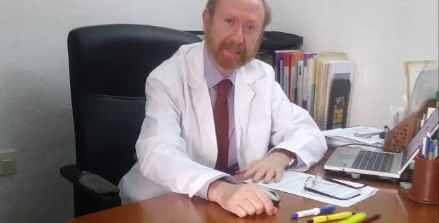 El doctor José Jara, presidente de la Asociación de Bioética de Madrid
