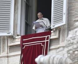El Papa Francisco, en el Regina Coeli