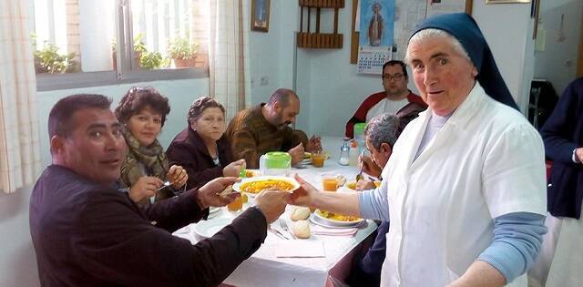 El comedor Santa Teresa de Málaga, activo desde 1980, en una foto de 2019, una de las más de 9.000 obras sociales de la Iglesia