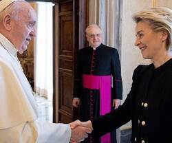 El Papa recibe a Ursula Von Der Leyen, presidenta de la Comisión Europea