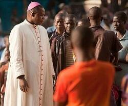 Dieudonne Nzapalainga es el cardenal arzobispo de Bangui, siempre mediando por la paz entre facciones armadas en República Centroafricana