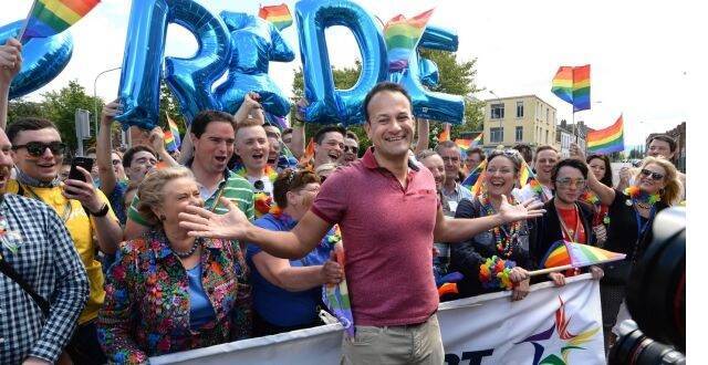 Leo Varadkar en la fiesta del Orgullo Gay en 2016... acude asiduamente, y ha sido quien ha legislado el aborto en Irlanda