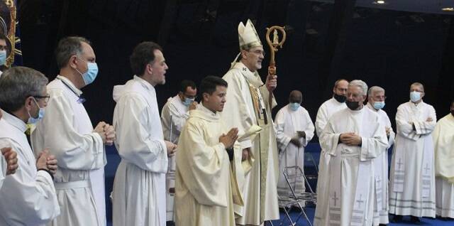 El Patriarca Pizzaballa en la Domus Galilae, el seminario Redemptoris Mater 