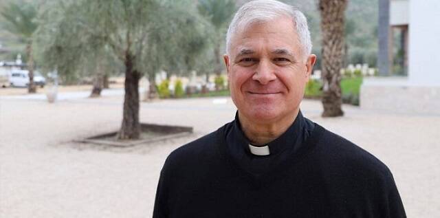 Juan Solana, LC, es el sacerdote anfitrión en las actividades del Centro Magdala en Tierra santa, también en las online