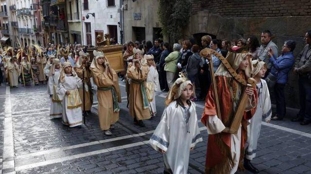 Una procesión en Pamplona en 2017, vestidos de israelitas