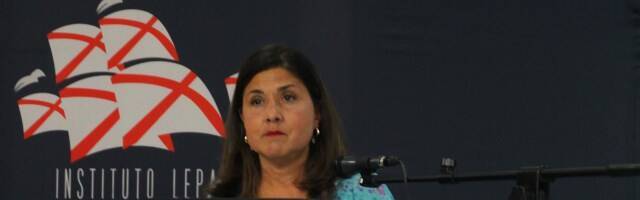 María Saavedra. 